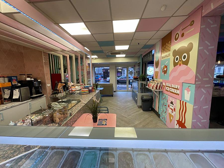 Mauds Cafe, 67 Ballygomartin Road