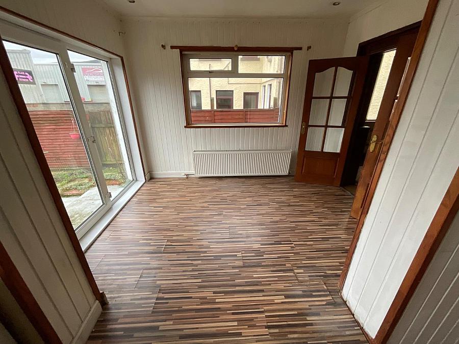 6 Ballygomartin Road