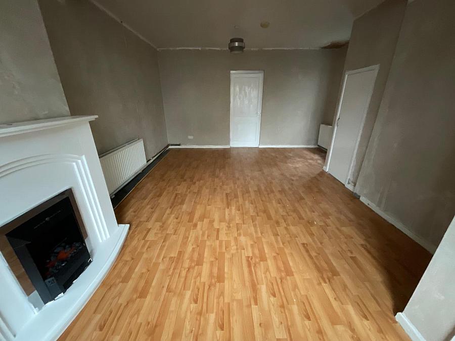 8 Silverstream Parade