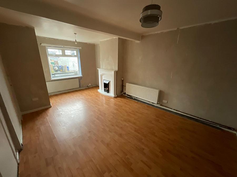 8 Silverstream Parade