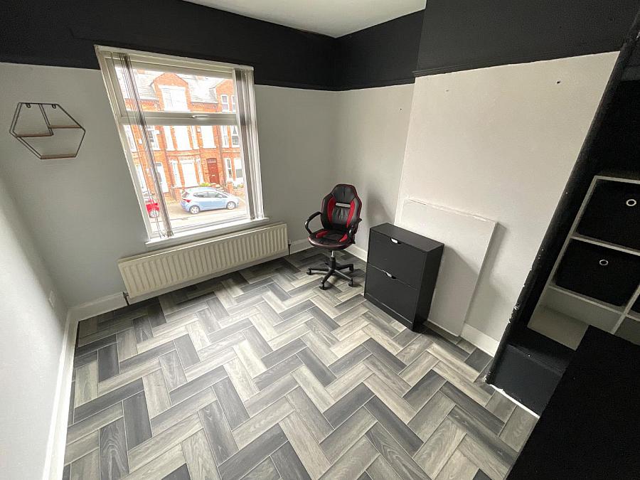 124 Alexandra Park Avenue