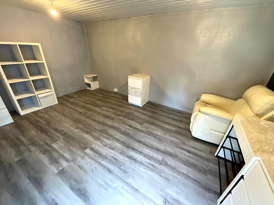 124 Alexandra Park Avenue