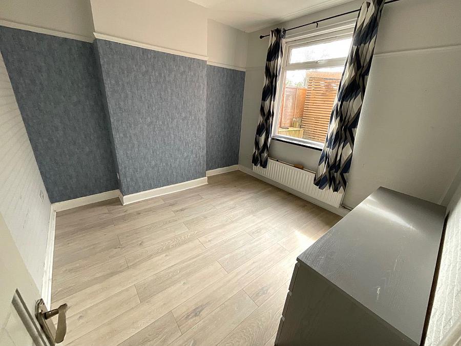 124 Alexandra Park Avenue