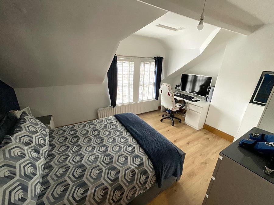 179 Alexandra Park Avenue