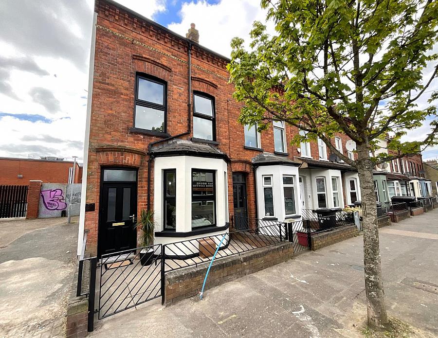 79 Bloomfield Avenue