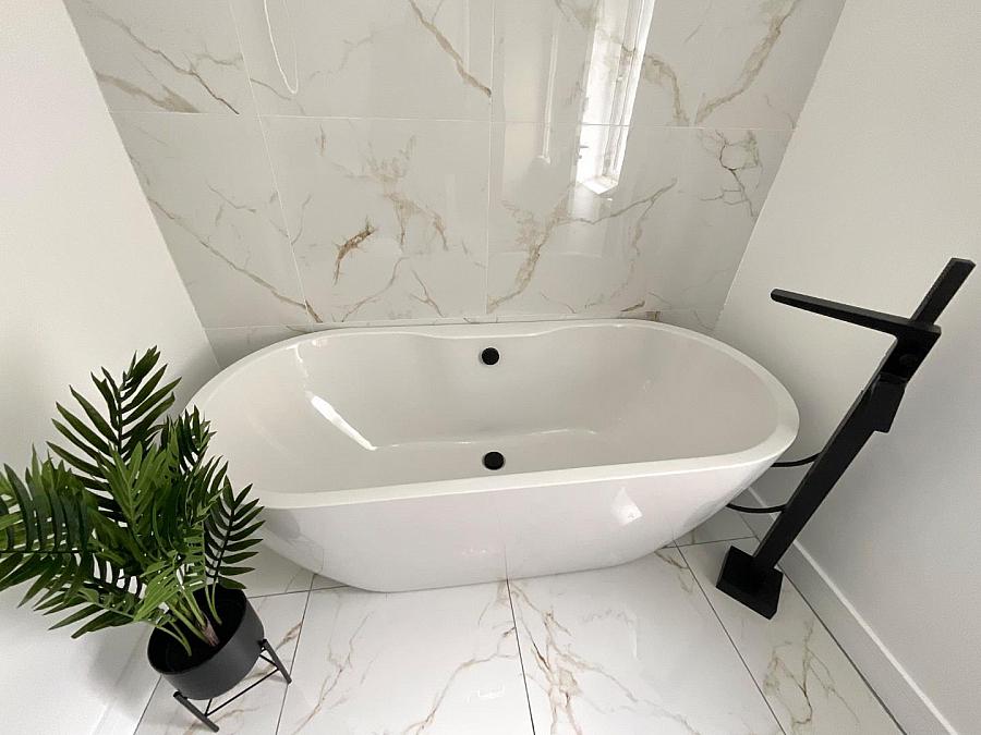 79 Bloomfield Avenue