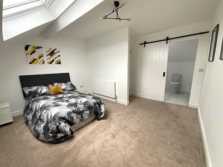 79 Bloomfield Avenue