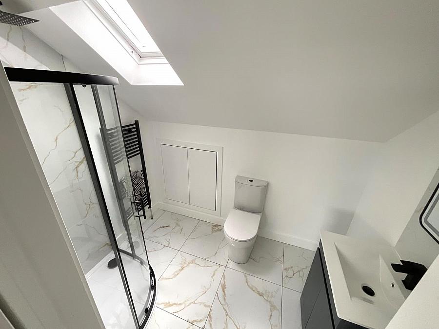 79 Bloomfield Avenue