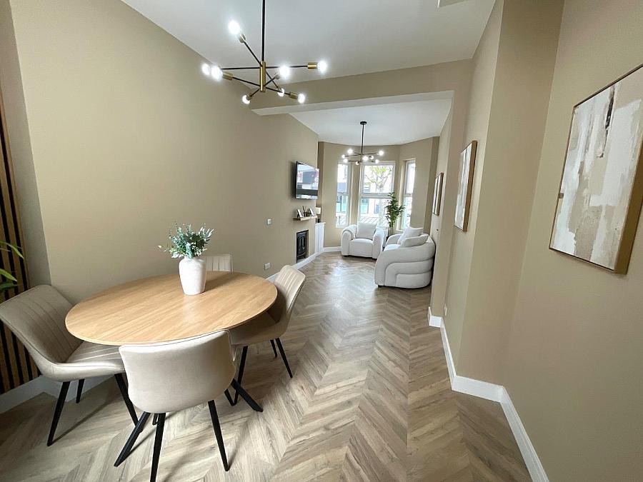 79 Bloomfield Avenue