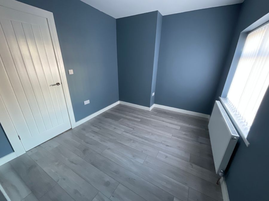 2 Dhu Varren Crescent