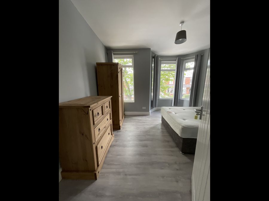 Shared House, Room 2, 123 Alexandra Park Avenue