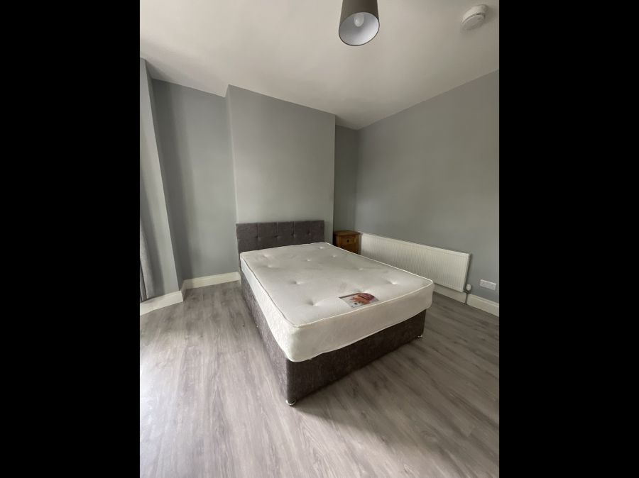Shared House, Room 2, 123 Alexandra Park Avenue