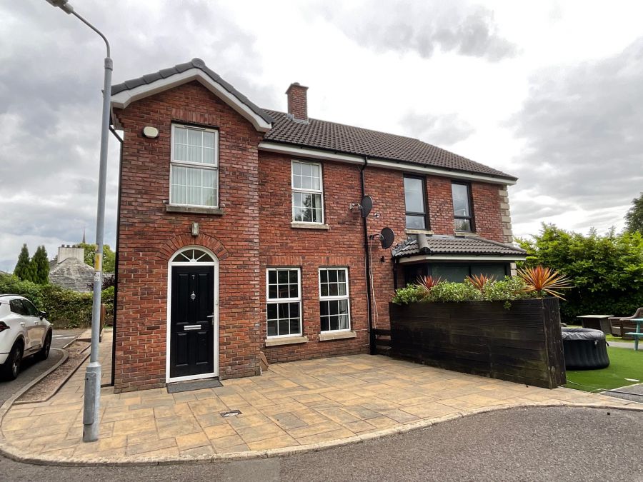 7 Malone Chase, Malone, Belfast, BT9 6XF