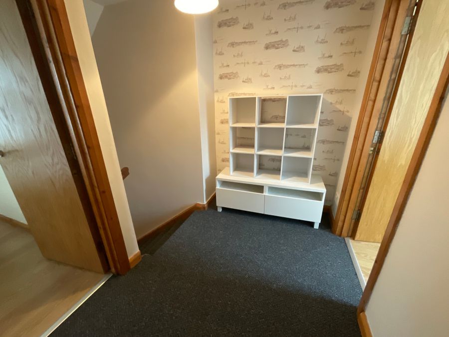 Apt 3, 30 Cliftonville Avenue