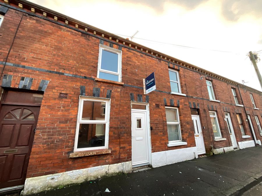 17 Orkney Street, shankill, belfast, BT13 3GR