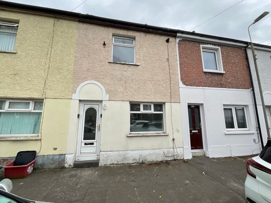 98 Frenchpark Street,donegall road, belfast, BT12 6HZ
