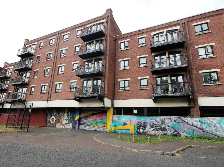 49 Cromwell Court