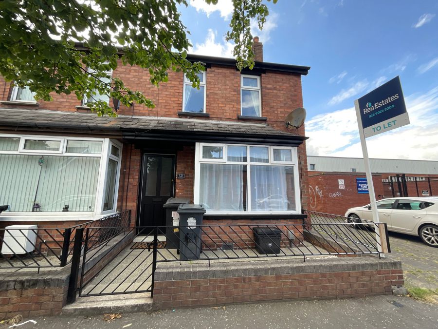 121 Bloomfield Avenue,beersbridge, belfast, BT5 5AB