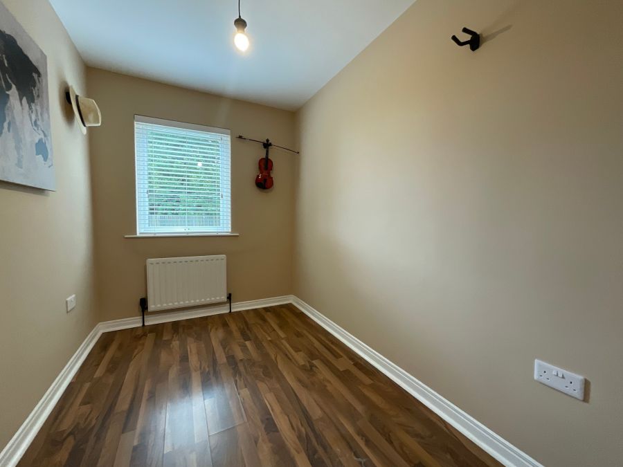 17A Westway Hill