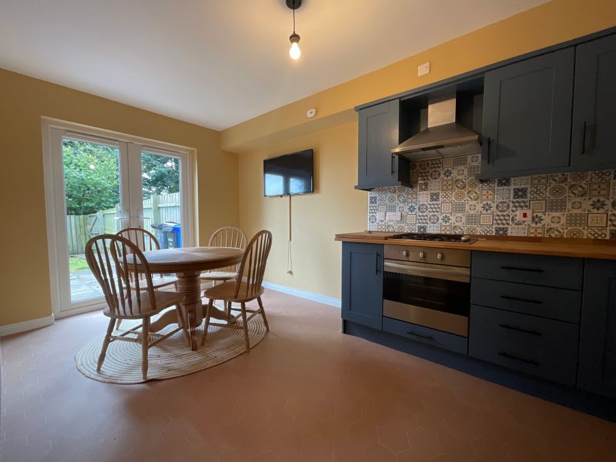 17A Westway Hill