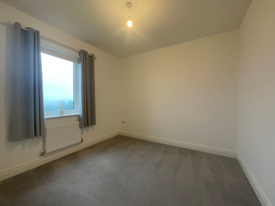 28 Castlegowan Crescent