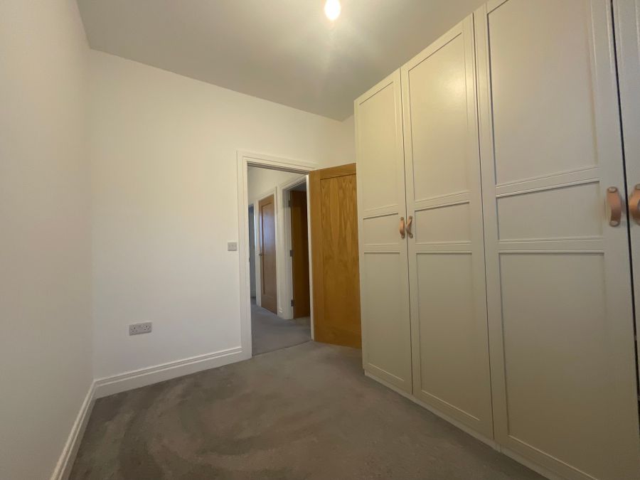 28 Castlegowan Crescent