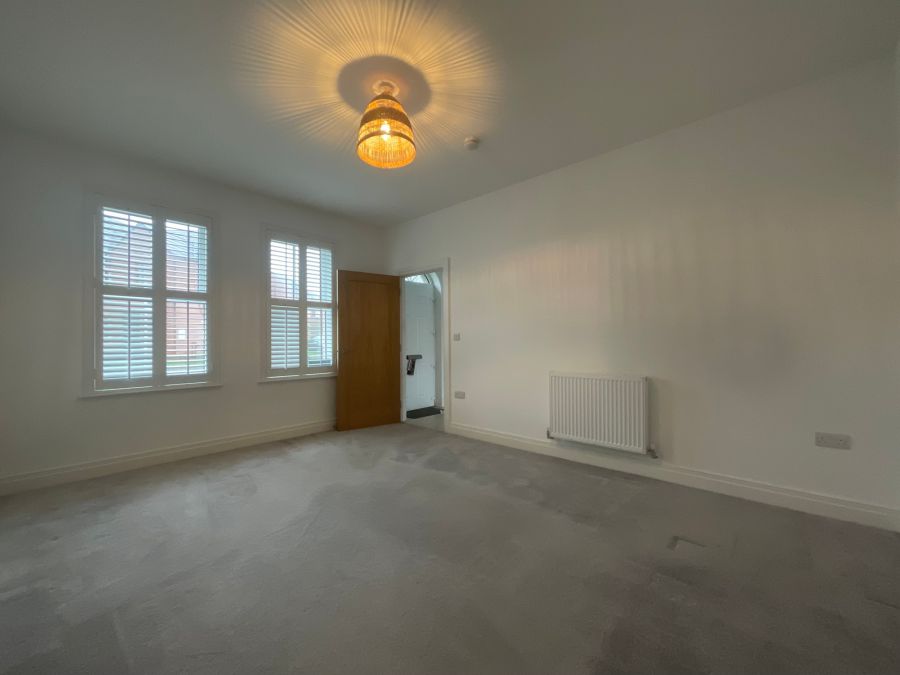 28 Castlegowan Crescent