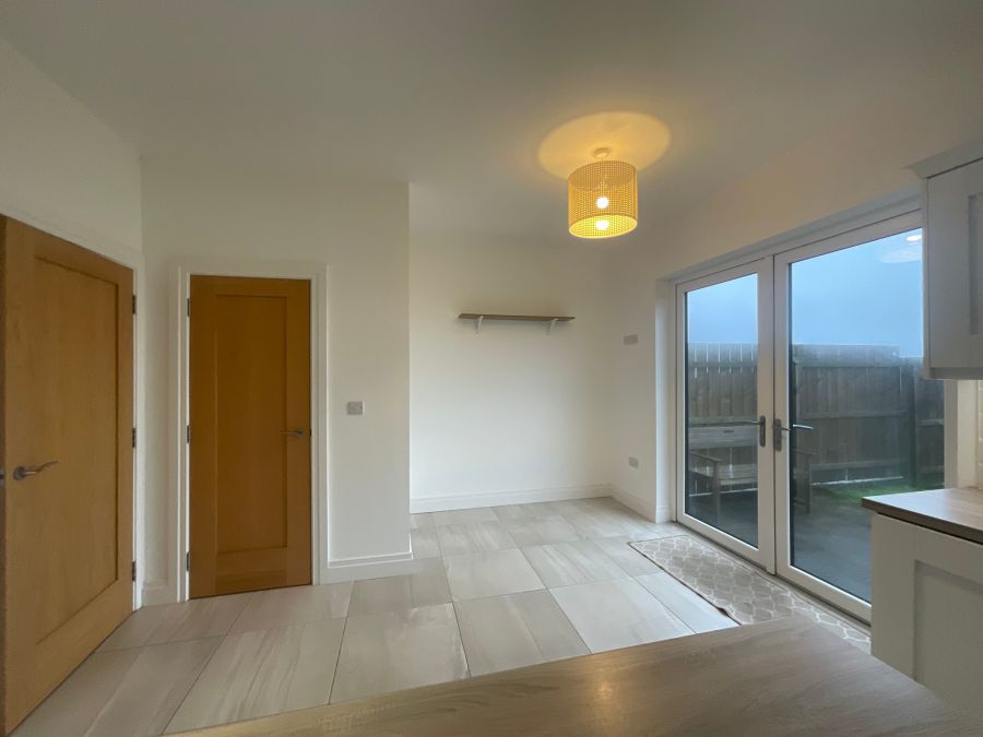 28 Castlegowan Crescent