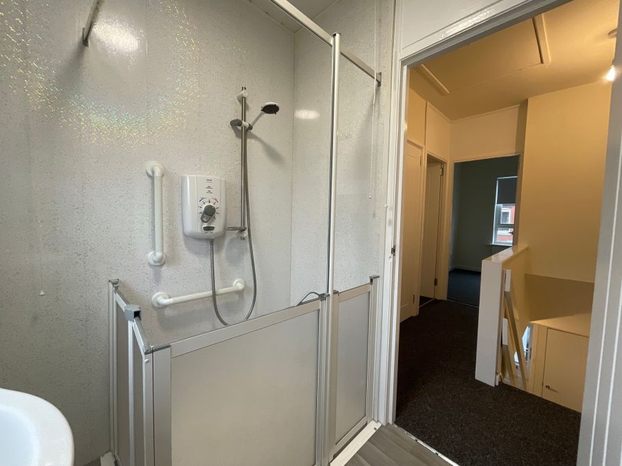 9 Sydney Street West