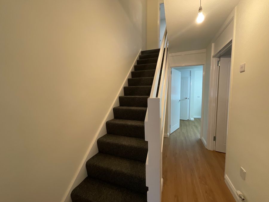 9 Sydney Street West