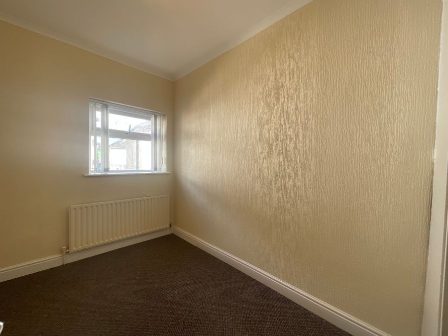 47 Glencairn Crescent