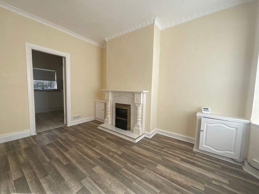 47 Glencairn Crescent