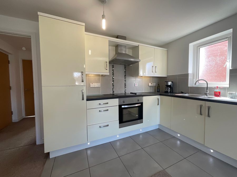 Unit 18, 2 West Circular Close