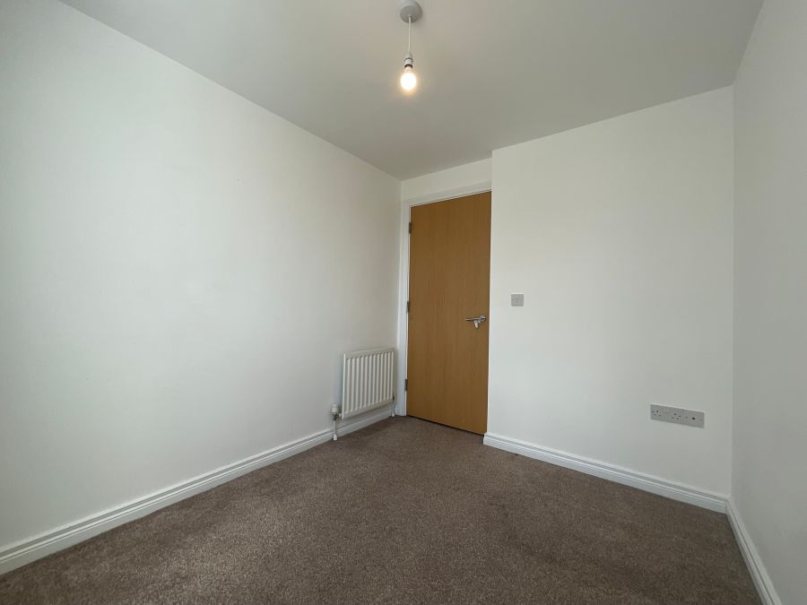 Unit 18, 2 West Circular Close