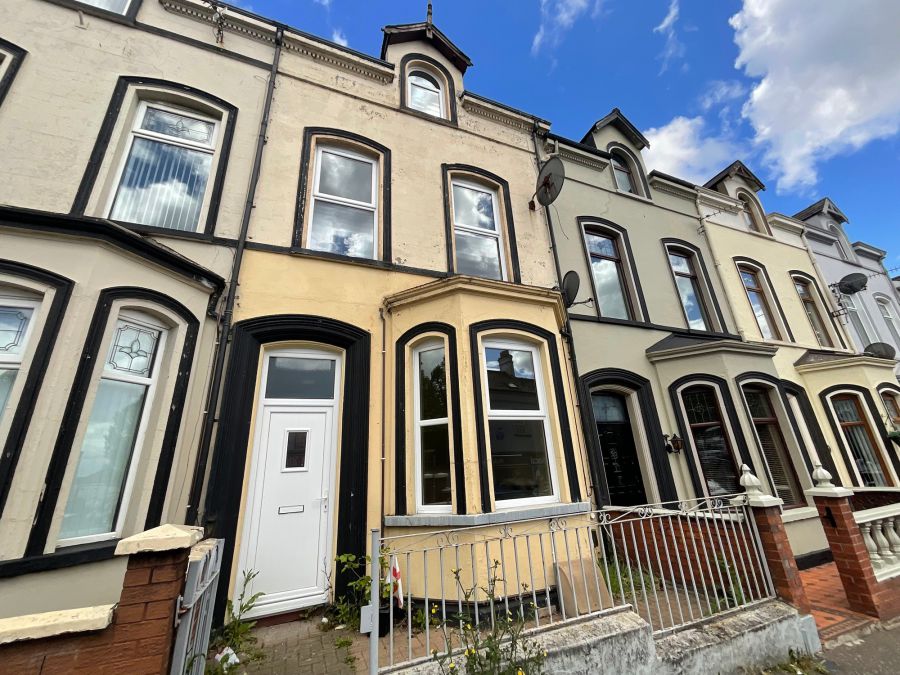 25 Woodvale Road