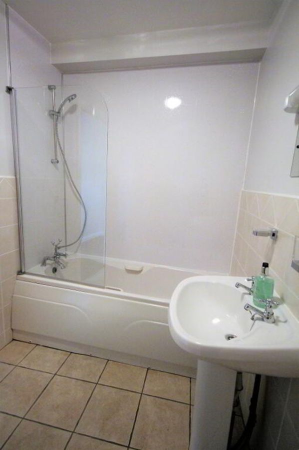 Cromwell Court, 29 110 Cromwell Road