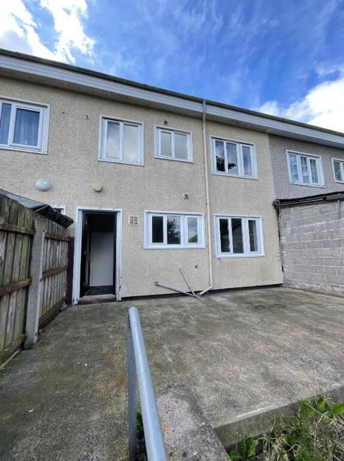 15 Highburn Crescent
