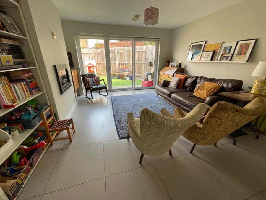1a Belmont Avenue