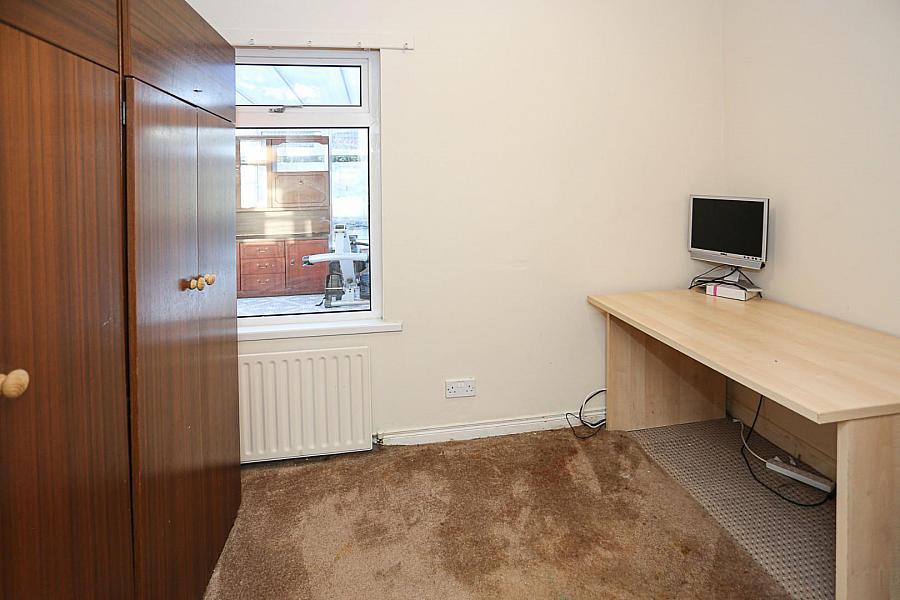 2 Dunover Road