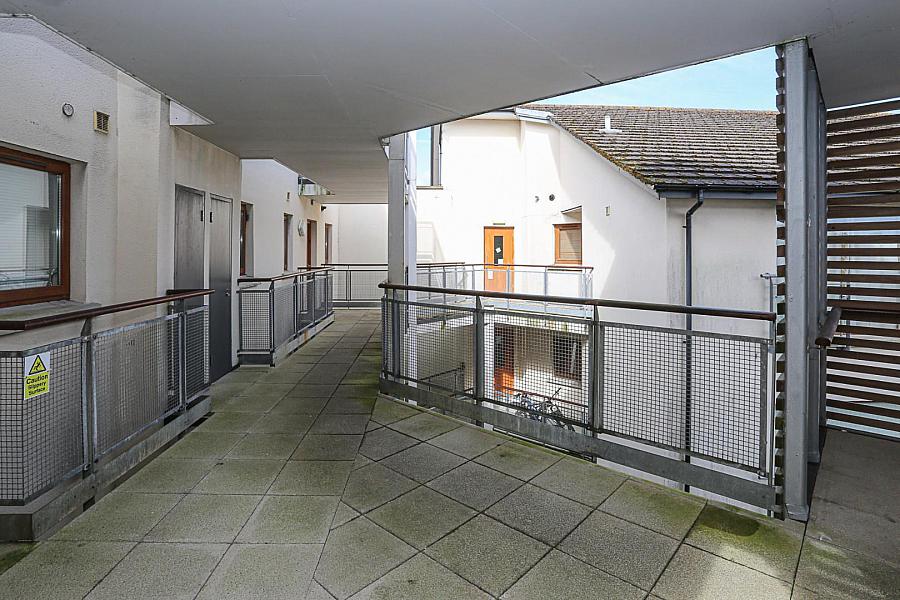 27 Shaftesbury Drive