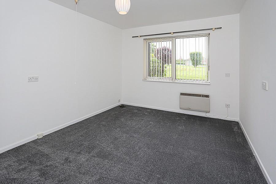 2 Lyndhurst Court