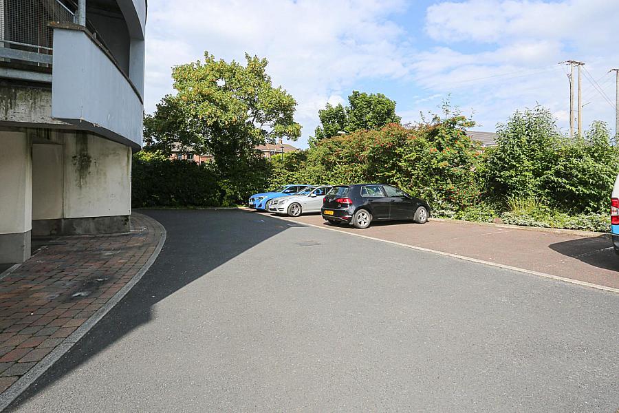 15 Shaftesbury Drive