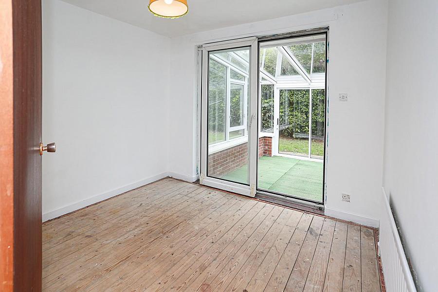 14 Ambleside Drive