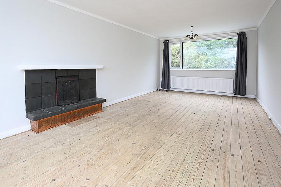 14 Ambleside Drive