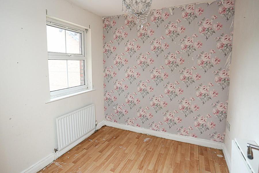 16 Glastry Court