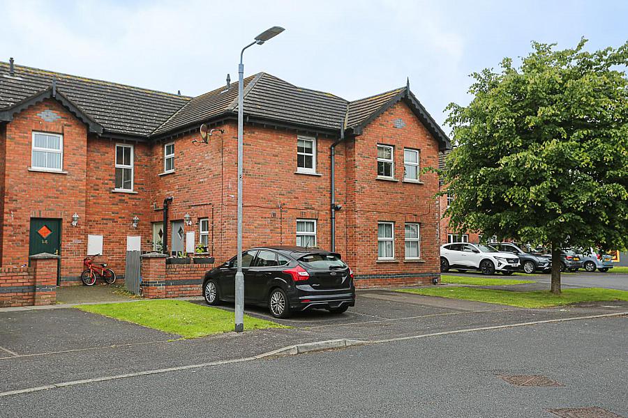 16 Glastry Court
