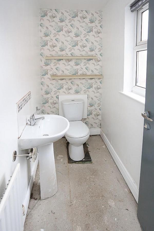 16 Glastry Court