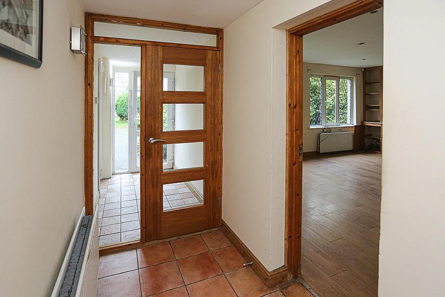 2 Bryansburn Gardens