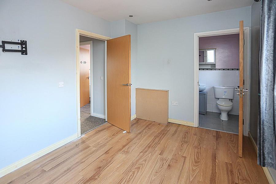 10 Upritchard Gardens