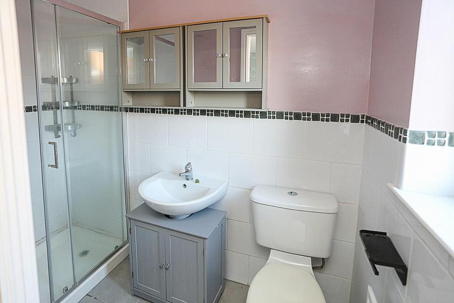 10 Upritchard Gardens